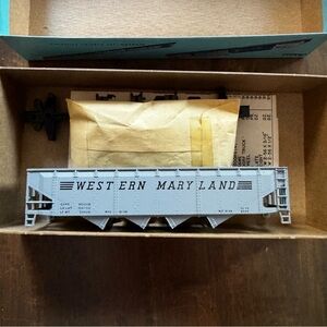 ATHEARN-#1757-WESTERN MARYLAND-4-BAY HOPPER CAR-BUILT KIT-LOT B-HO SCALE